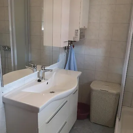 아파트 Apartman Lory *
